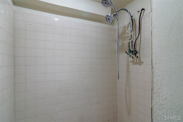 110 N 74th St, Belleville, IL 62223 - bathroom view of tiled shower