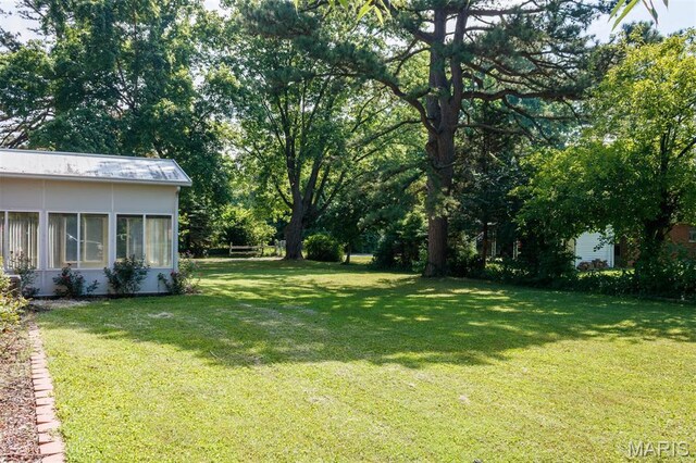 110 N 74th St, Belleville, IL 62223 - view of grassy yard
