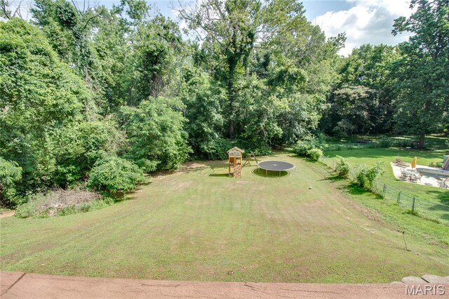331 Whispering Oaks Dr, Bethalto, IL 62010