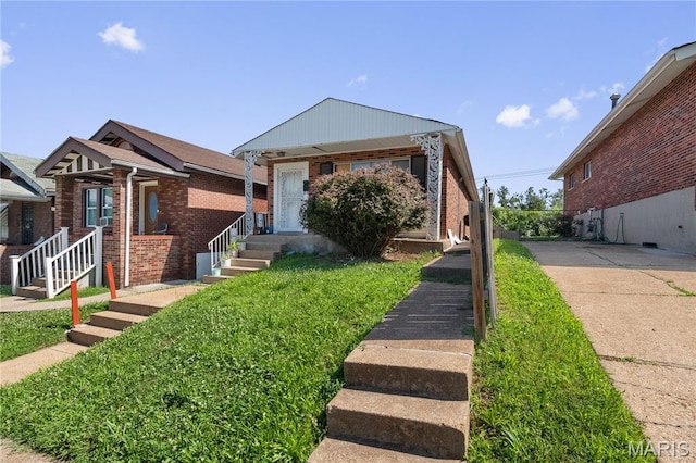 4477 Bessie Ave, Saint Louis, MO 63115 - photo 1