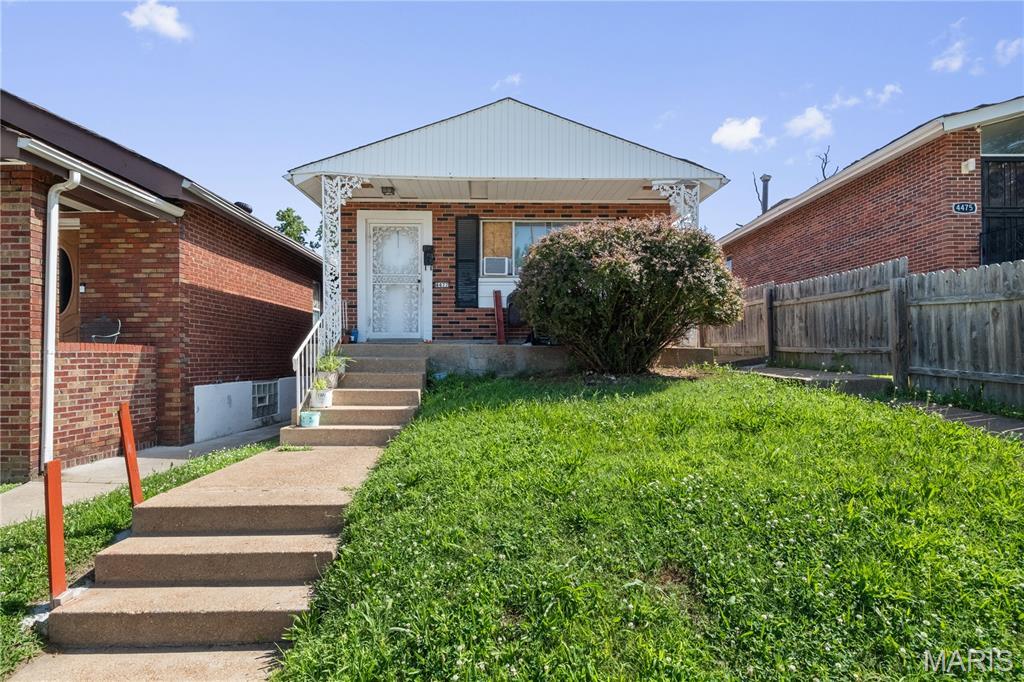 4477 Bessie Ave, Saint Louis, MO 63115 - photo 2