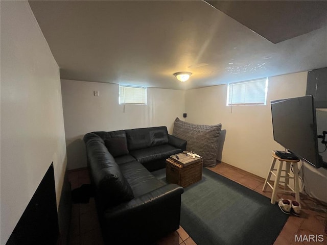821 Center St, East Alton, IL 62024 - view of living room