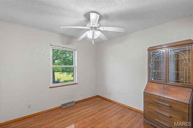 576 Landon Rd, Bourbon, MO 65441 - photo 8