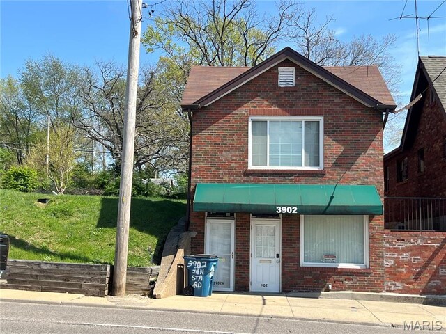 3902 Jennings Station Rd, Saint Louis, MO 63121 - photo 1