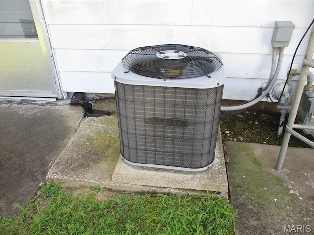 103 Paulette St, Chester, IL 62233 - exterior view of a central air condition unit