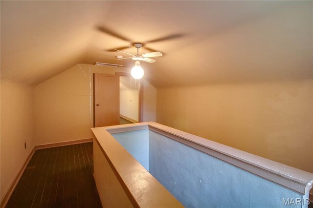 304 Fletcher St, Jerseyville, IL 62052 - photo 22