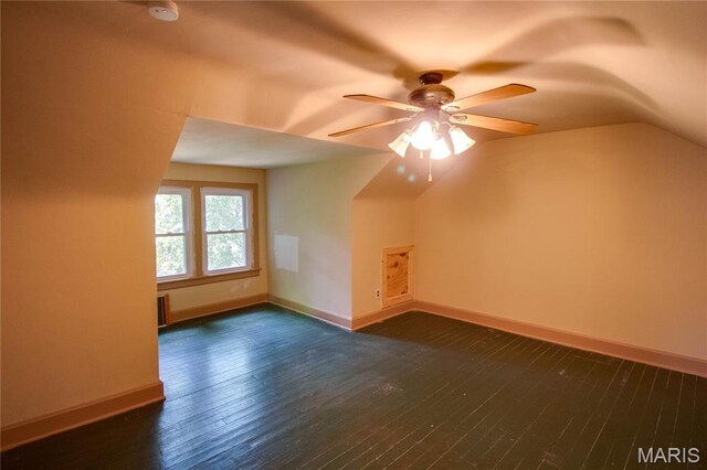 304 Fletcher St, Jerseyville, IL 62052 - photo 24