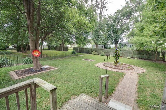 304 Fletcher St, Jerseyville, IL 62052 - photo 33