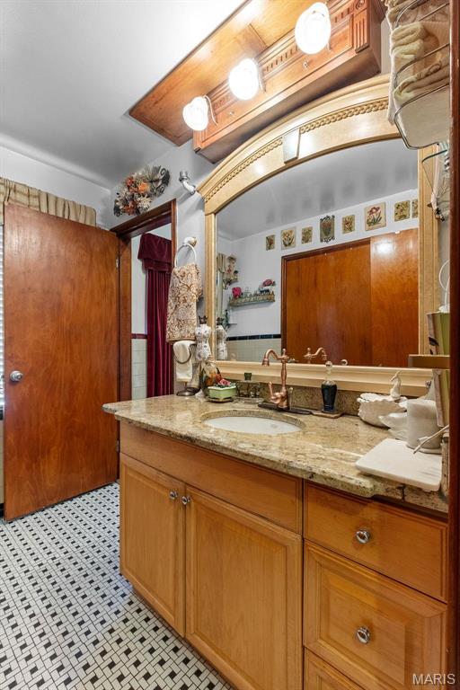 12205 Bellefontaine Rd, Saint Louis, MO 63138