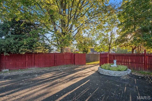 12205 Bellefontaine Rd, Saint Louis, MO 63138