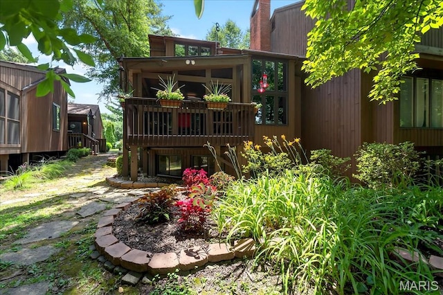 2 Tanewood Ct, Belleville, IL 62223 - back of property featuring a chimney