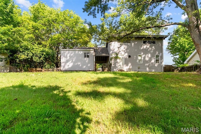 2826 Dawnview Dr, Florissant, MO 63031 - view of yard