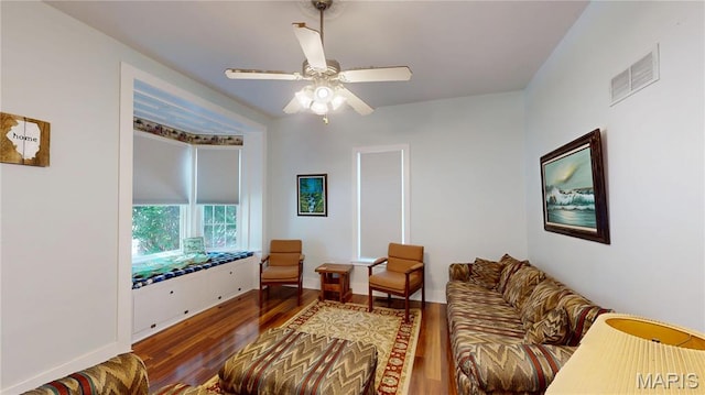 515 E S Ave, Greenville, IL 62246 - living room with wood finished floors and ceiling fan