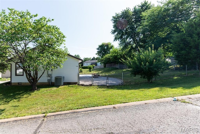 1409 Castle Mill Dr, Arnold, MO 63010 - view of yard