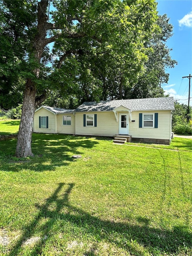 615 N Old Highway 66, Bourbon, MO 65441 - photo 1