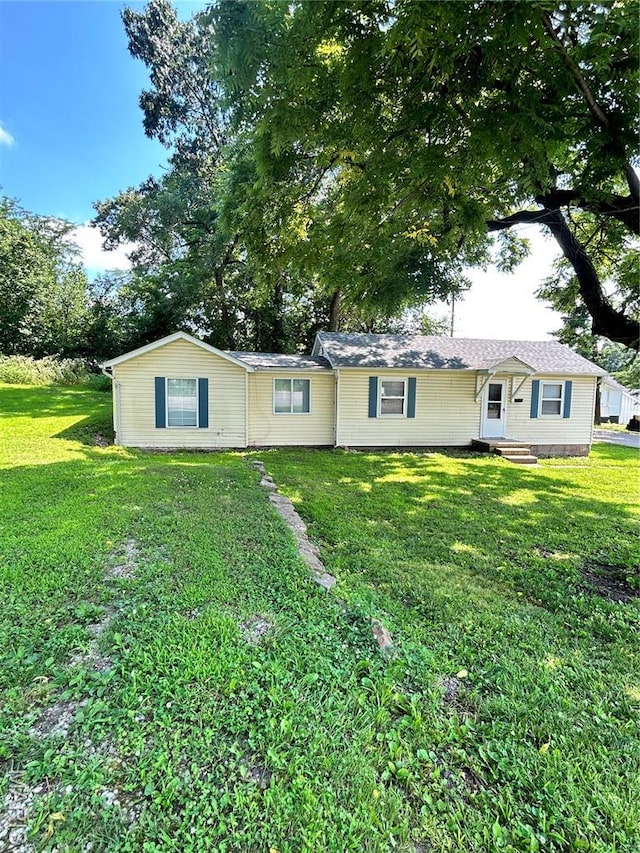 615 N Old Highway 66, Bourbon, MO 65441 - photo 2