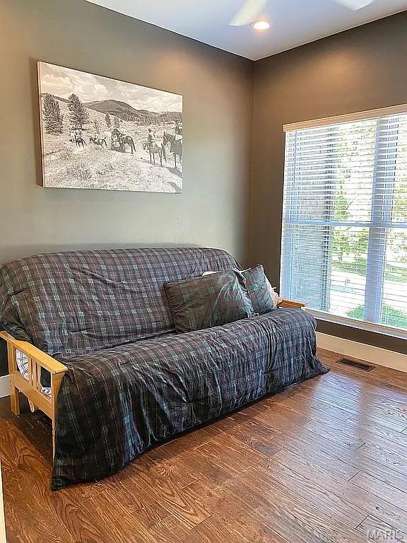 1106 Palmer Pl, Imperial, MO 63052 - living area with wood finished floors