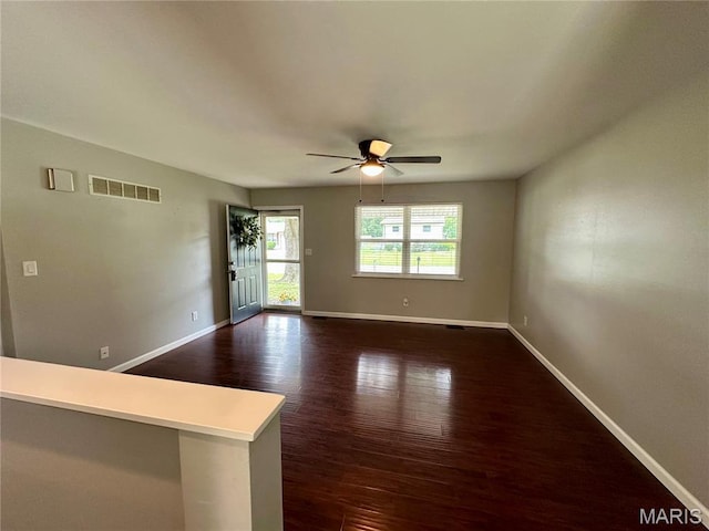 7 Oxbow Rd, Saint Peters, MO 63376 - unfurnished room with a ceiling fan and dark wood-style floors