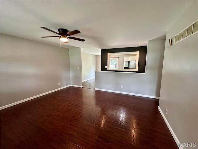7 Oxbow Rd, Saint Peters, MO 63376 - unfurnished room featuring a ceiling fan and wood finished floors
