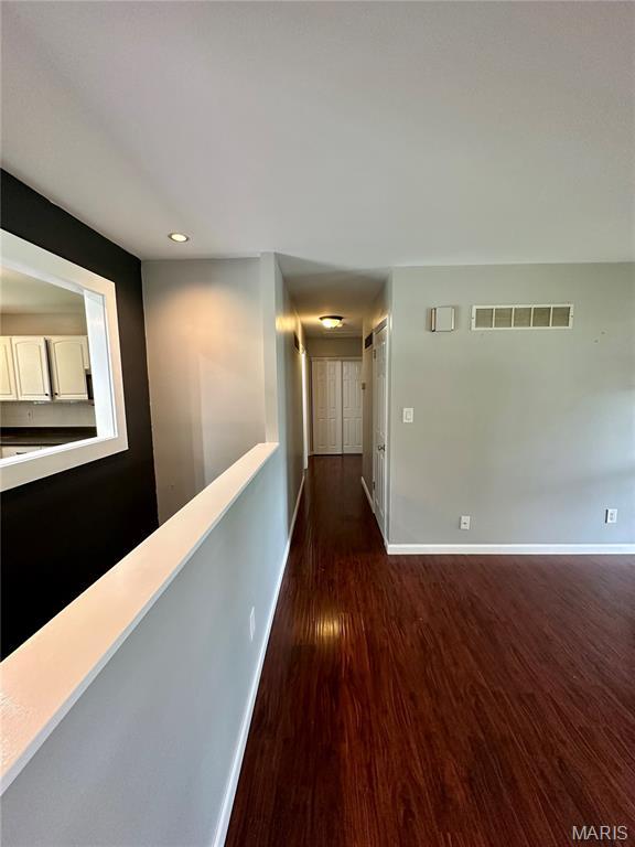 7 Oxbow Rd, Saint Peters, MO 63376 - hallway with dark wood-style flooring and recessed lighting