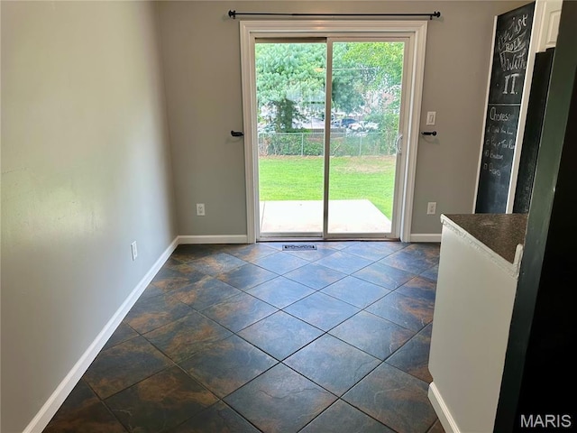 7 Oxbow Rd, Saint Peters, MO 63376 - doorway with baseboards