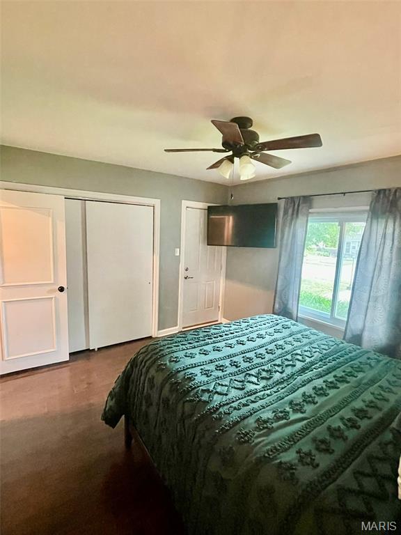 218 8th St, Wood River, IL 62095 - photo 16
