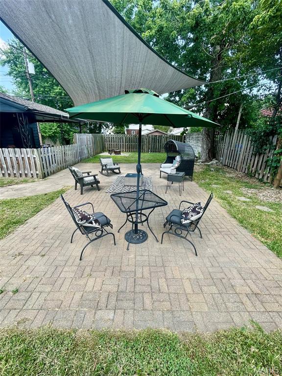 218 8th St, Wood River, IL 62095 - photo 28