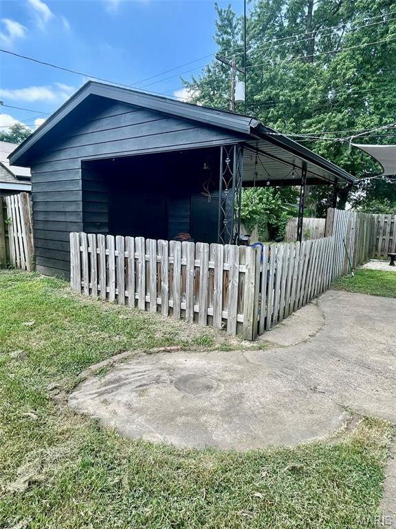 218 8th St, Wood River, IL 62095 - photo 30