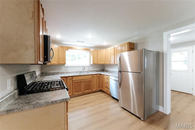 813 E 3rd St, Salem, MO 65560 - photo 7
