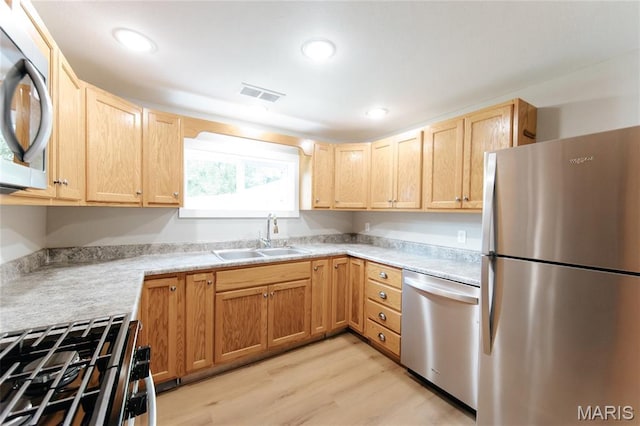 813 E 3rd St, Salem, MO 65560 - photo 8