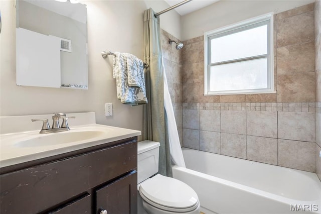 346 Madison Ave, Saint Louis, MO 63119 - bathroom featuring vanity and shower / tub combo with curtain