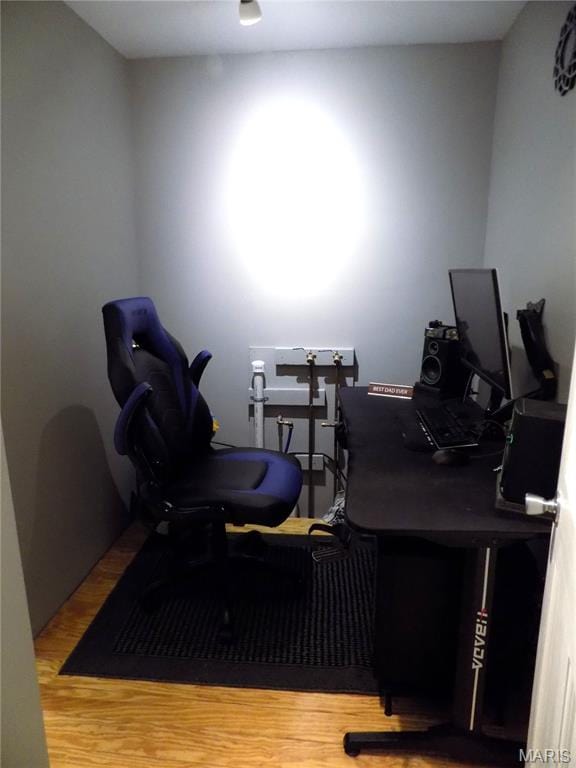 14875 County Road 2310, St James, MO 65559 - office featuring wood finished floors