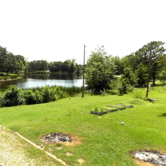 14875 County Road 2310, St James, MO 65559 - view of grassy yard with a water view