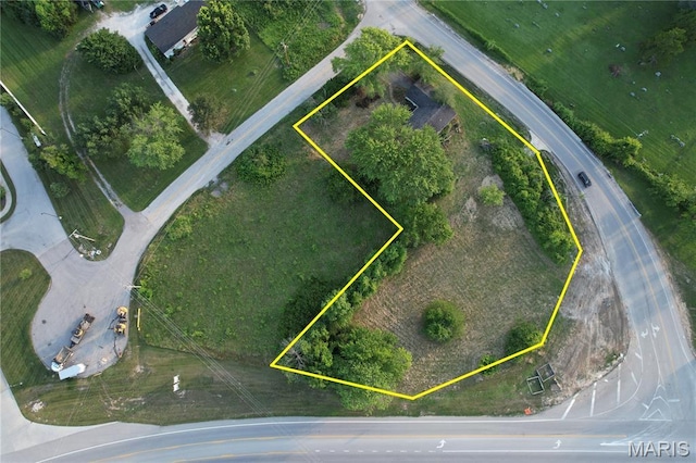 2323 Hopewell Rd, Wentzville, MO 63385 - photo 2