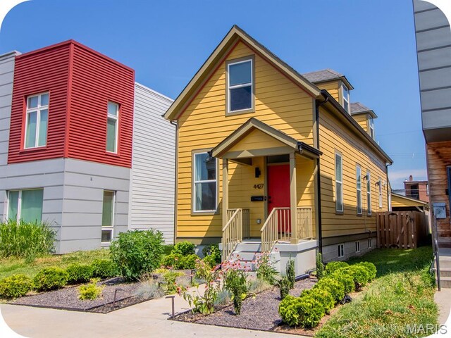 4427 Swan Ave, Saint Louis, MO 63110 - photo 1