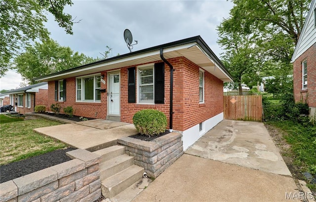 9426 Theodosia Ave, Overland, MO 63114 - photo 1