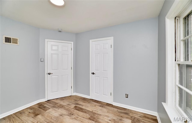 9426 Theodosia Ave, Overland, MO 63114 - photo 21