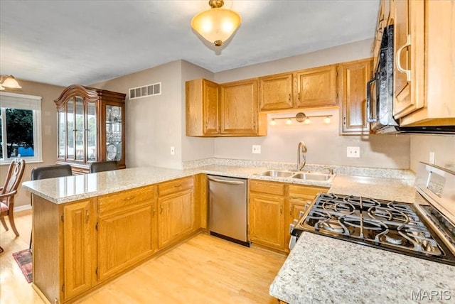 5661 Chalet Hill Dr, Saint Louis, MO 63129 - photo 5