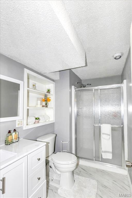 5661 Chalet Hill Dr, Saint Louis, MO 63129 - photo 25