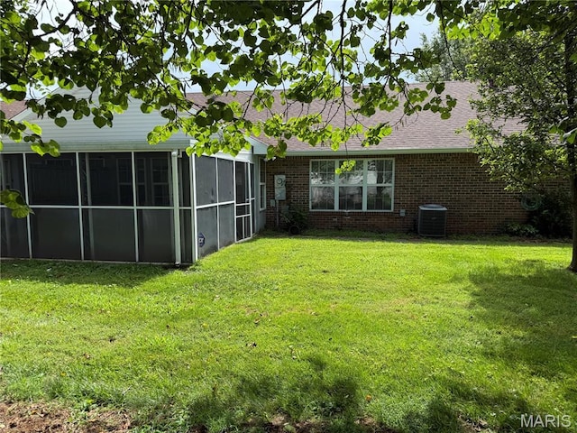 530 Ashbrook Unit 30, Farmington, MO 63640 - view of green lawn featuring a sunroom