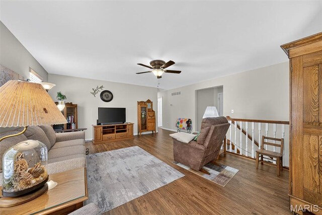 581 Creekwood Blvd, Troy, MO 63379 - photo 5