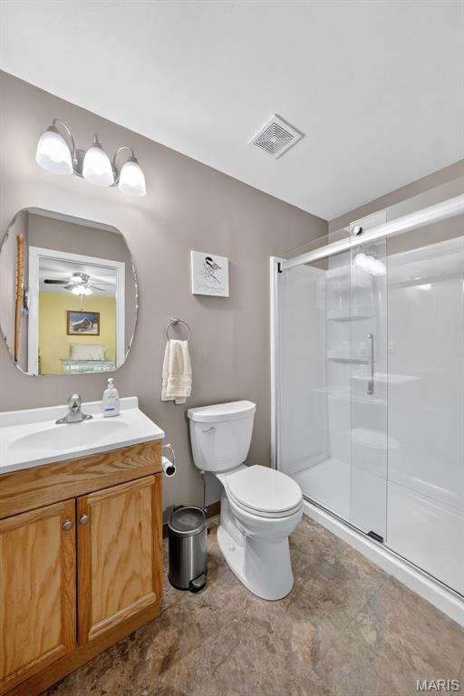 581 Creekwood Blvd, Troy, MO 63379 - photo 24