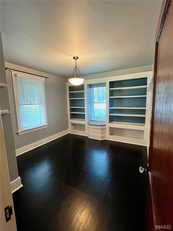 843 N Florissant Rd, Ferguson, MO 63135