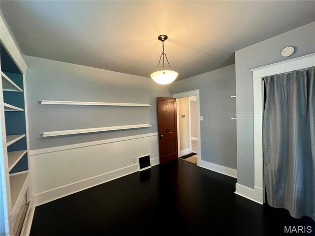 843 N Florissant Rd, Ferguson, MO 63135
