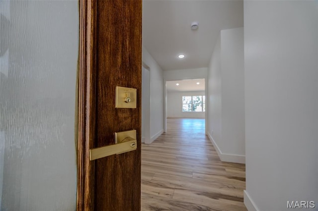 1817 Vadie Ave, Lebanon, MO 65536 - hallway featuring light wood-style flooring and recessed lighting