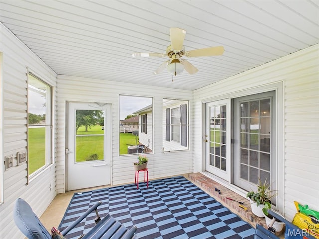 1110 State Highway Ad, Dexter, MO 63841 - unfurnished sunroom featuring a ceiling fan