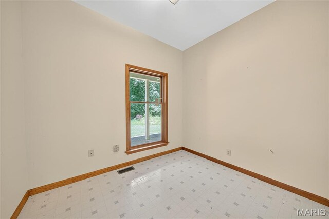 1074 Boone Woods Trl, Augusta, MO 63332 - photo 16