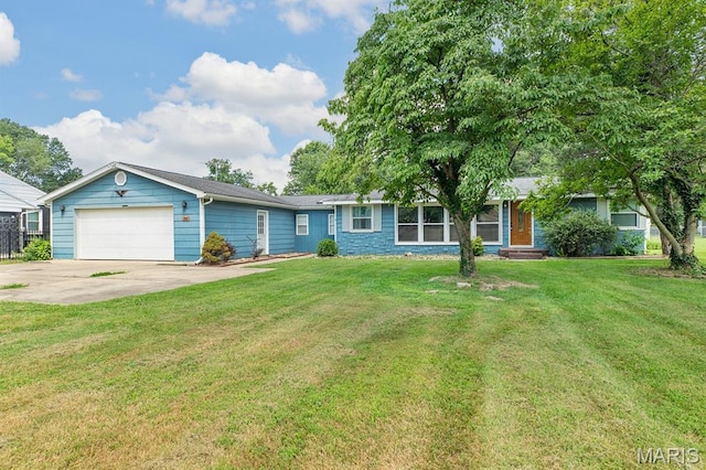 250 Hi Pointe Pl, East Alton, IL 62024 - single story home with an attached garage, driveway, and a front yard