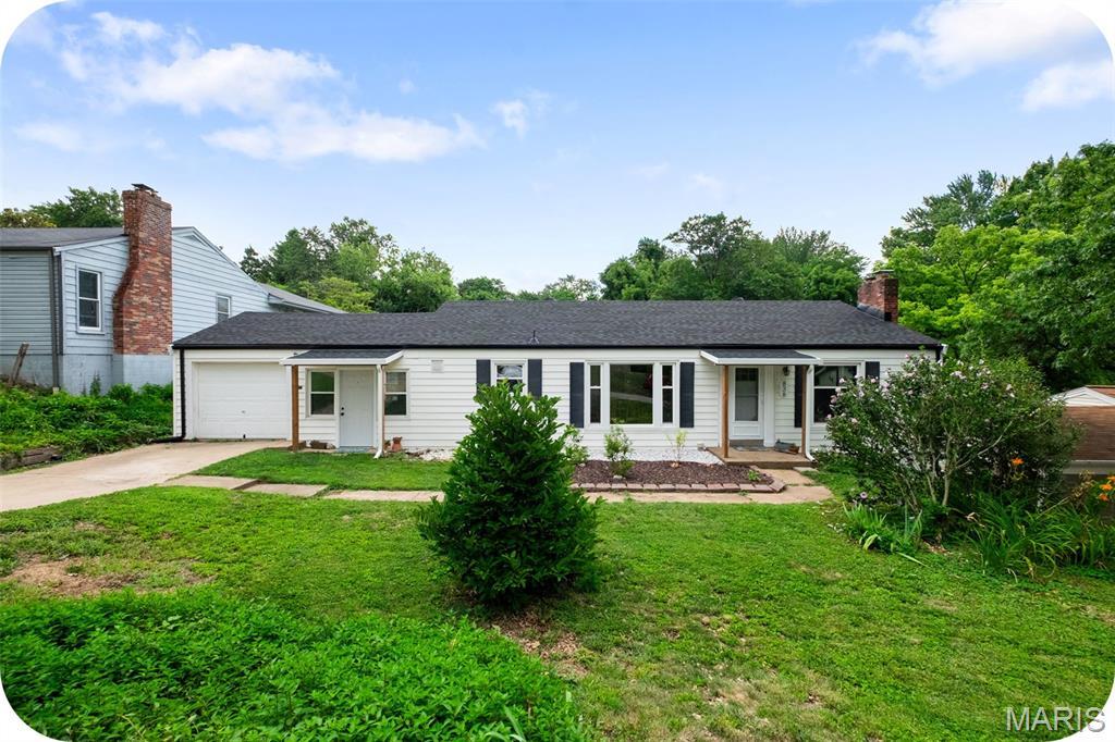 838 Gerald Pl, Ferguson, MO 63135