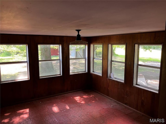 4612 Wood Duck Rd, Pinckneyville, IL 62274 - view of unfurnished sunroom